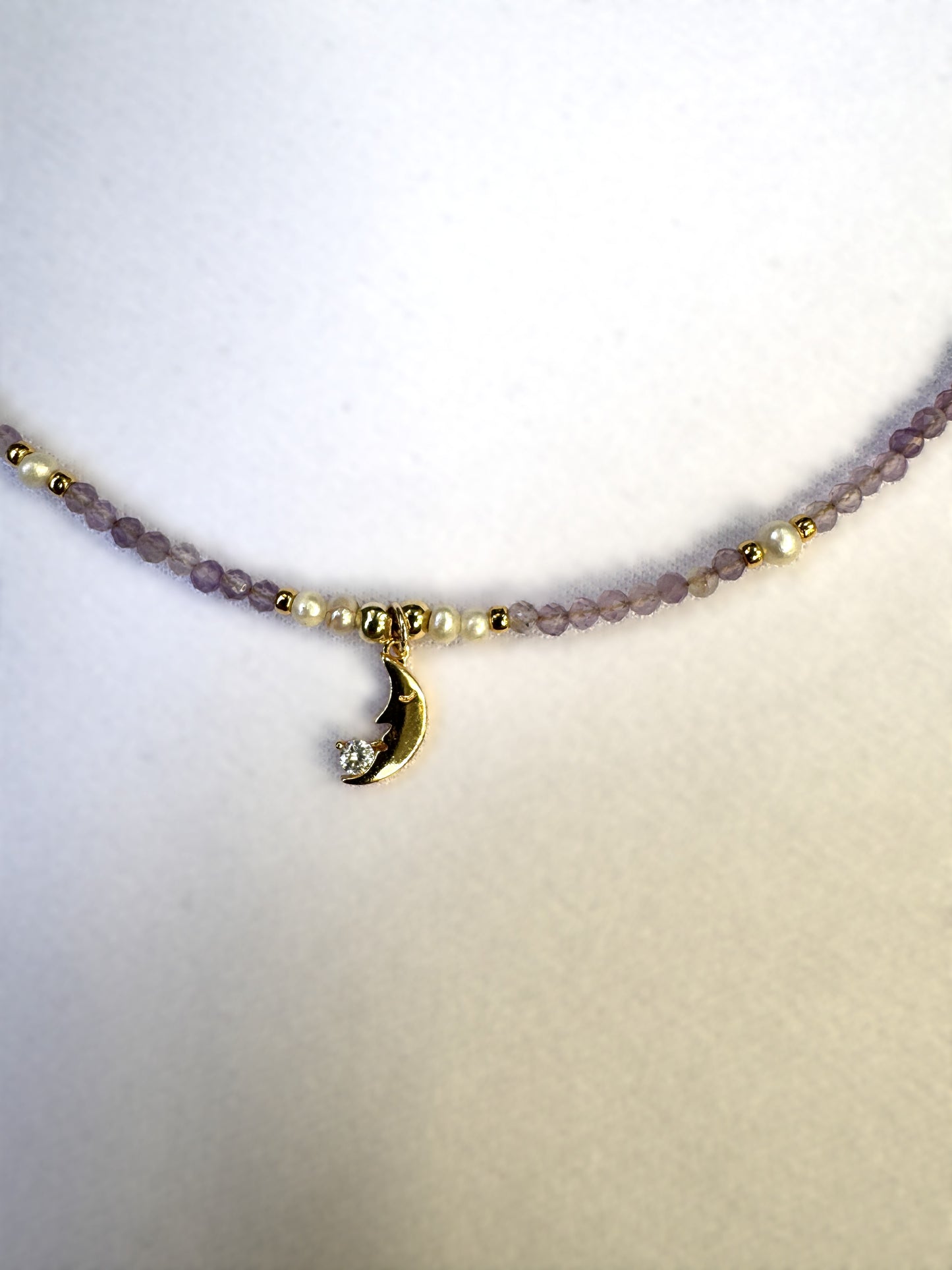 Collier en améthyste avec pendentif lune
