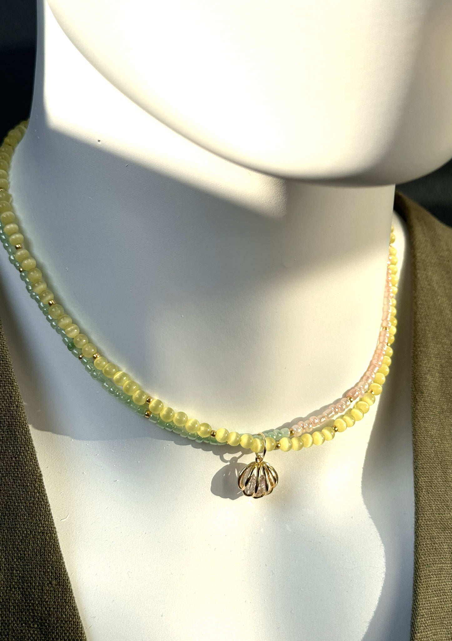 Collier œil de chat jaune