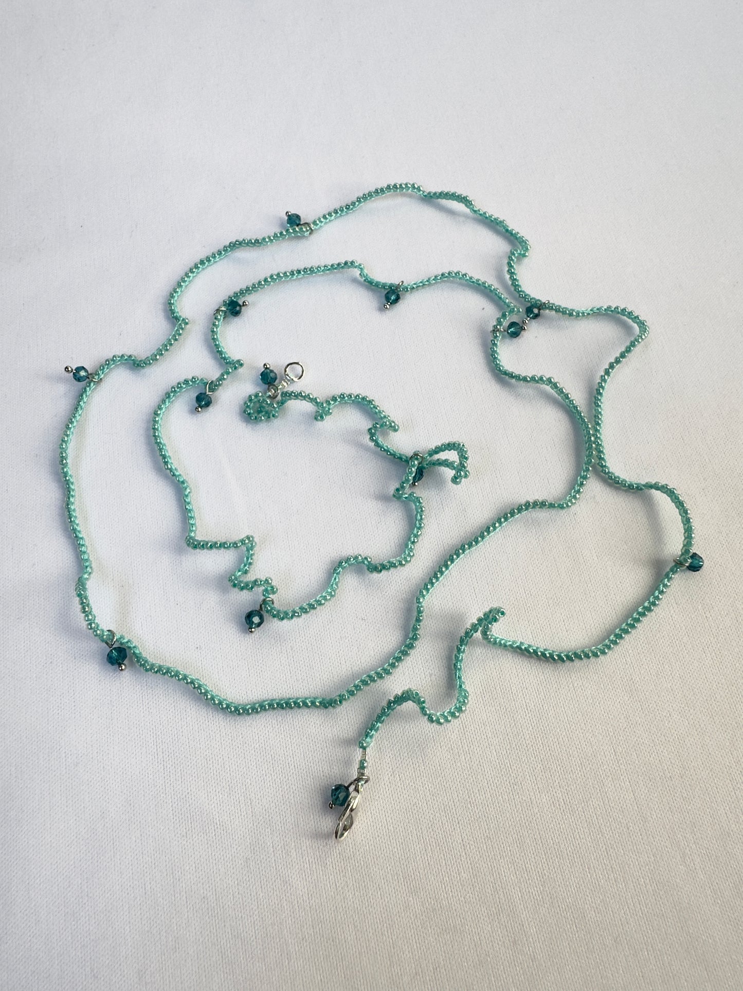 Collier crocheté à partir de perles turquoises