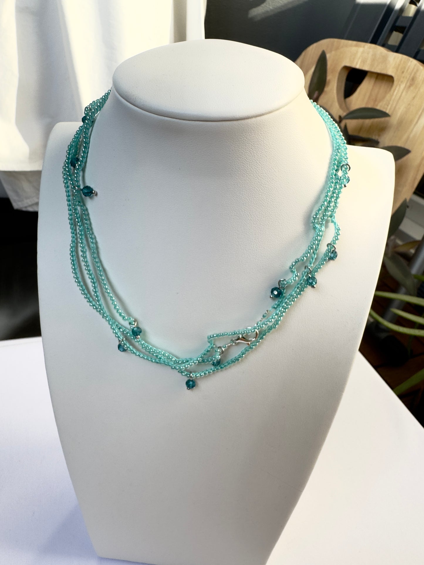 Collier crocheté à partir de perles turquoises