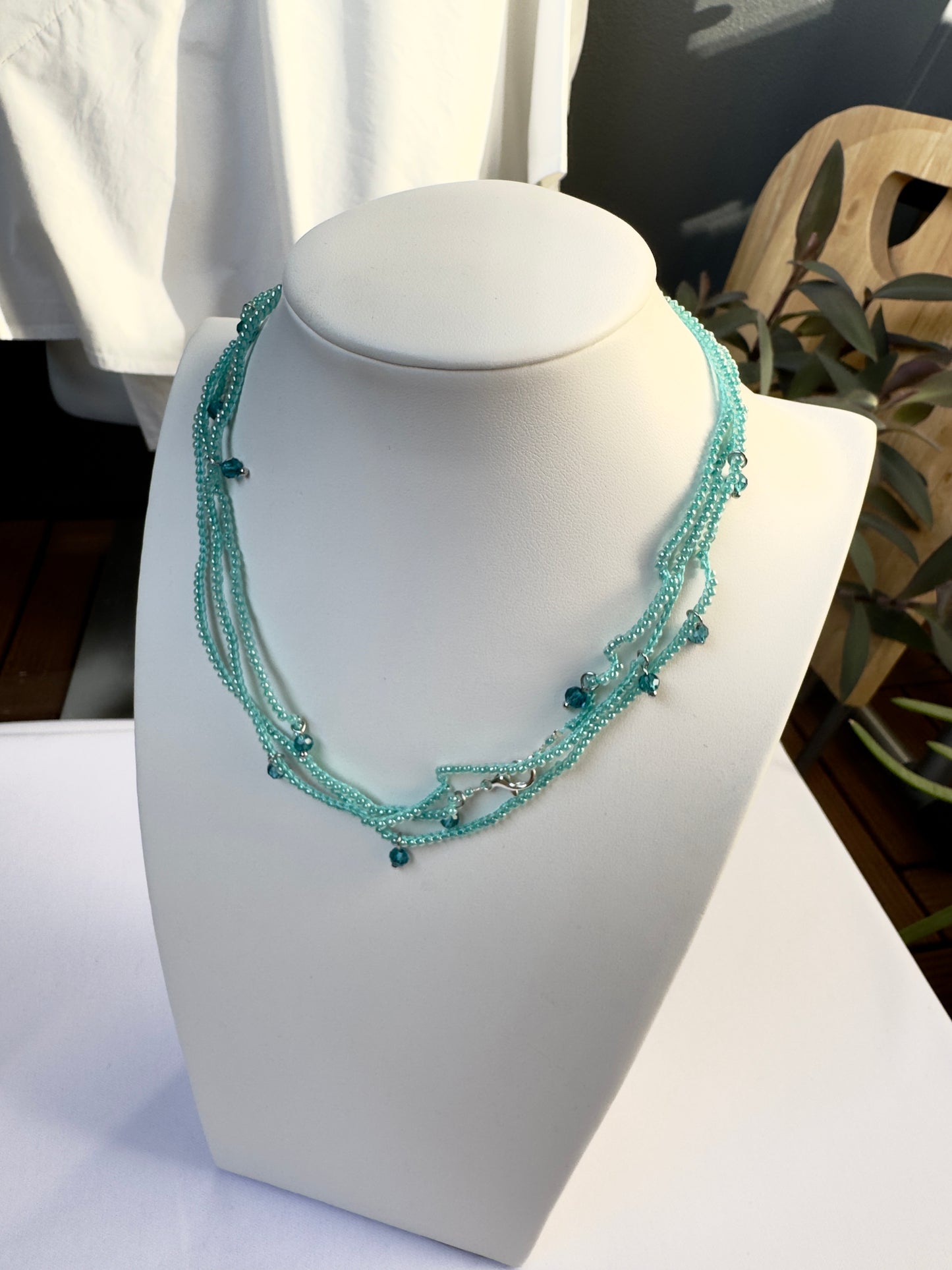 Collier crocheté à partir de perles turquoises