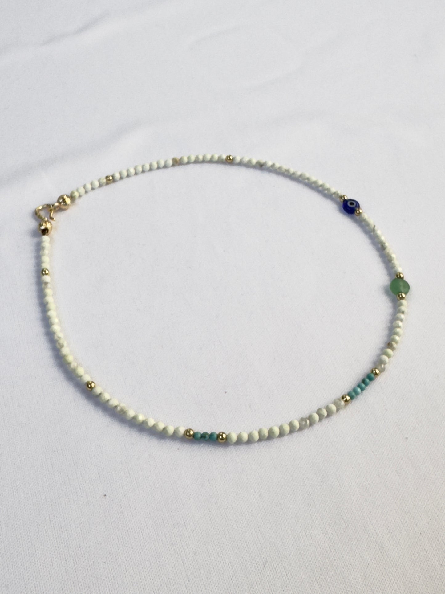 Collier de perles de coquillage