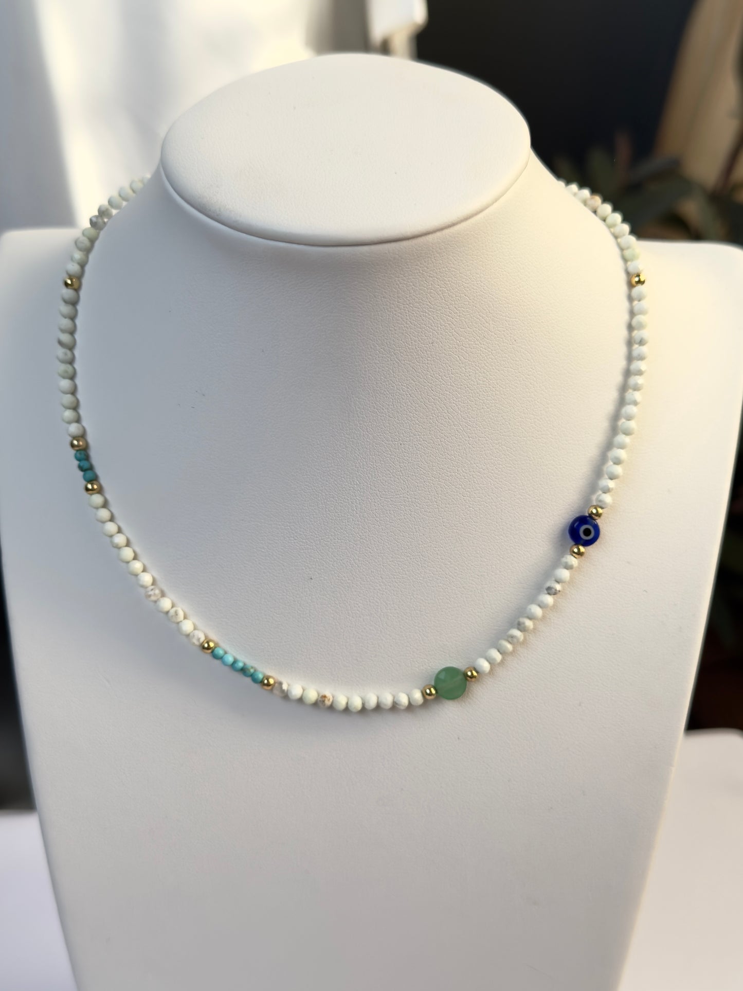 Collier de perles de coquillage