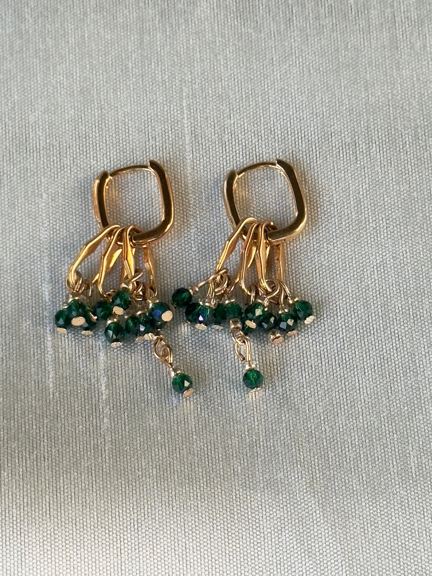 Boucles d’oreilles avec spinelle verte