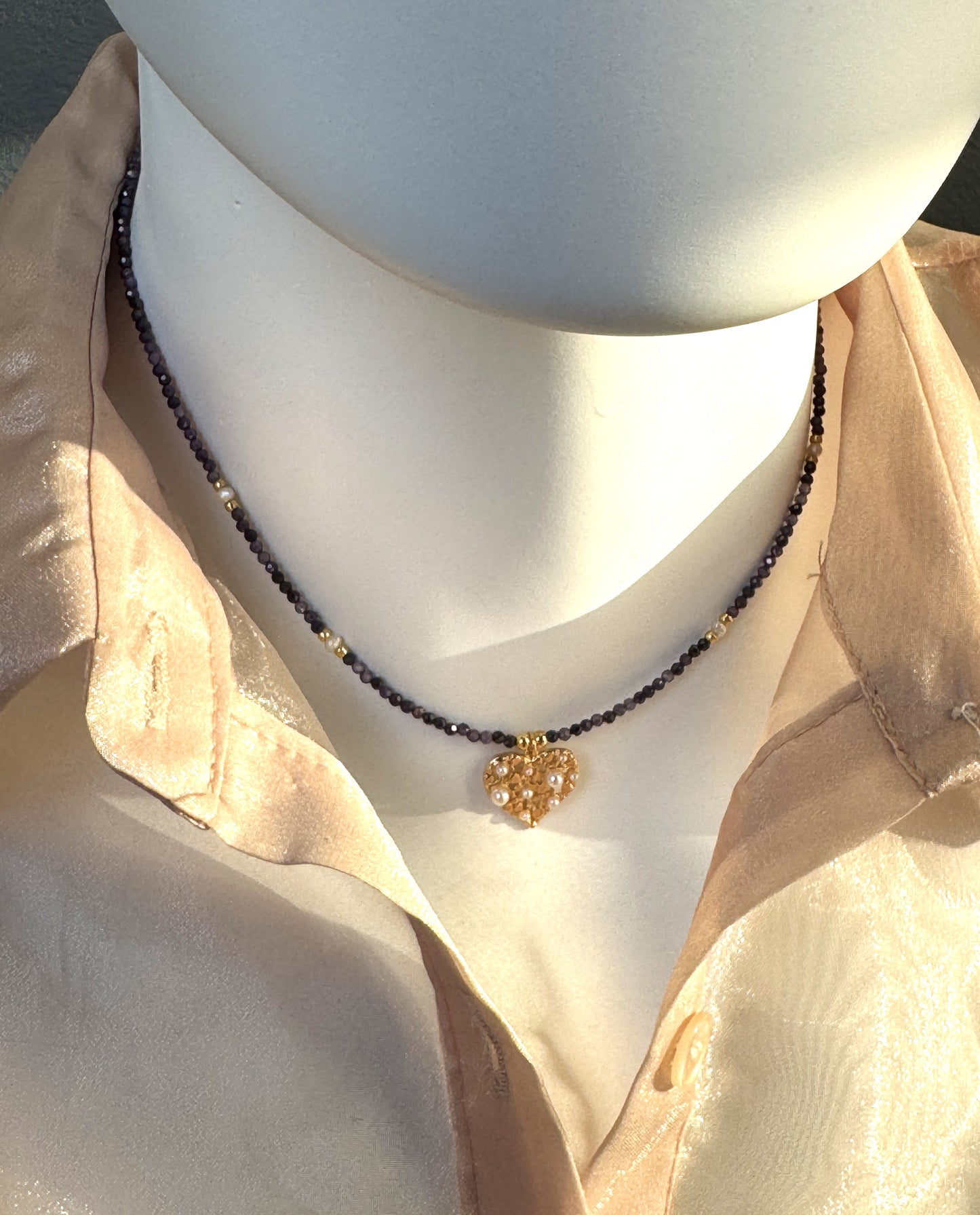 Collier en zircon violet