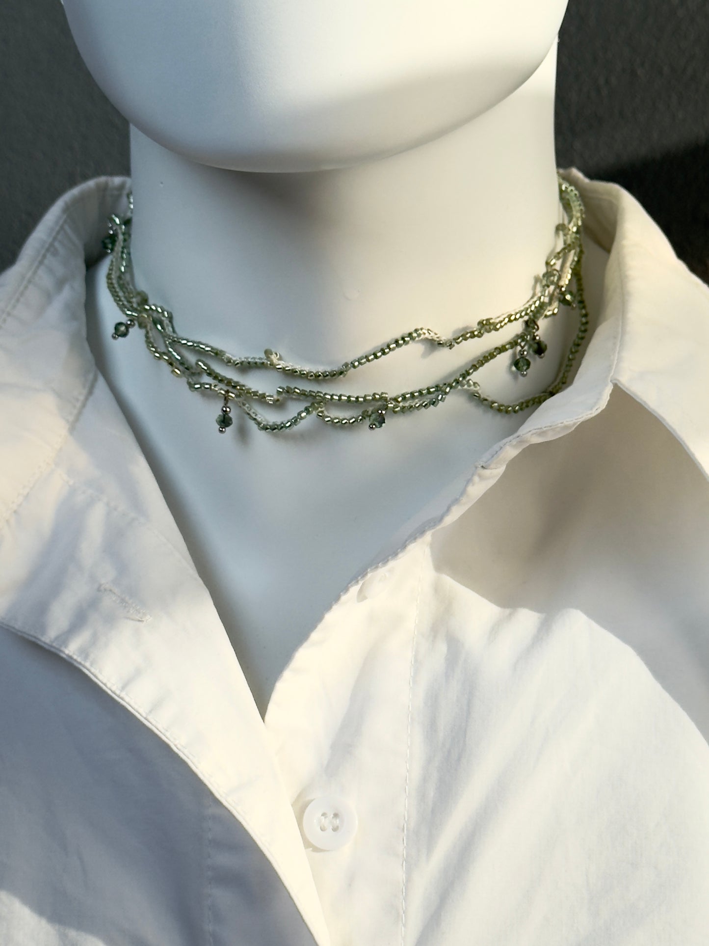 Collier crocheté à perles vert clair